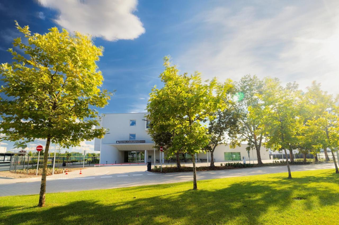 Hotel Gerardus Segedyn Zewnętrze zdjęcie