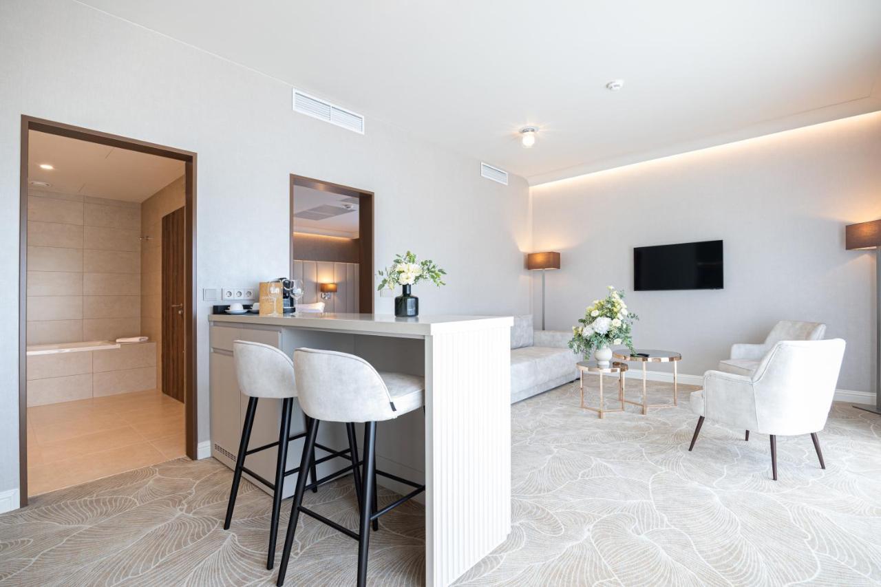 Hotel Gerardus Segedyn Zewnętrze zdjęcie